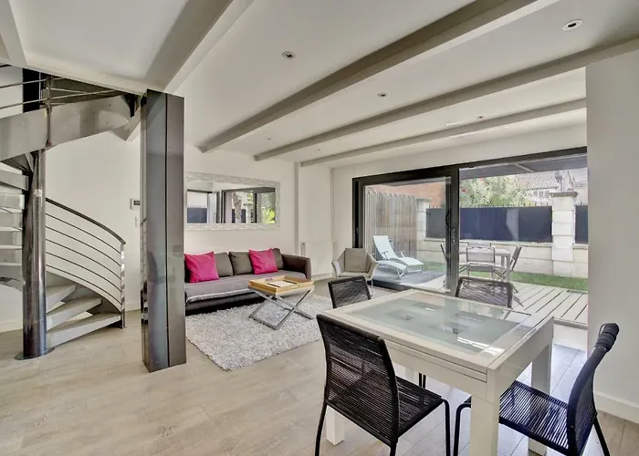 La Dependance By Cocoonr *