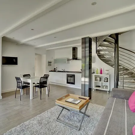 Apartament La Dependance By Cocoonr